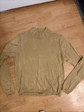 100% silk Turtleneck Sweater with cable detail